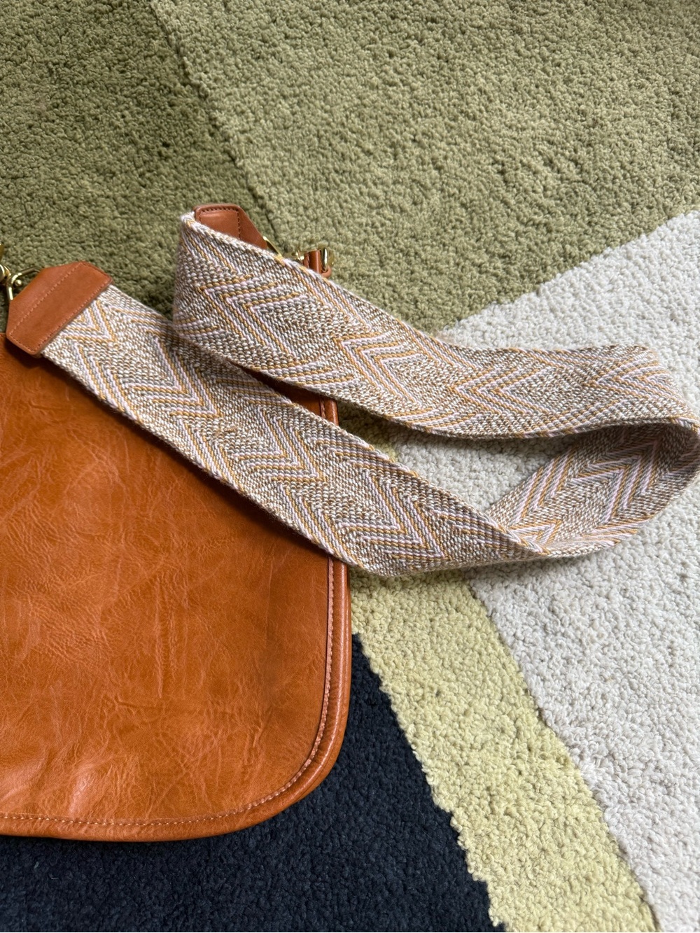 Salt Purse Strap with Tan Crossbody Bag - Picture 4 of 10
